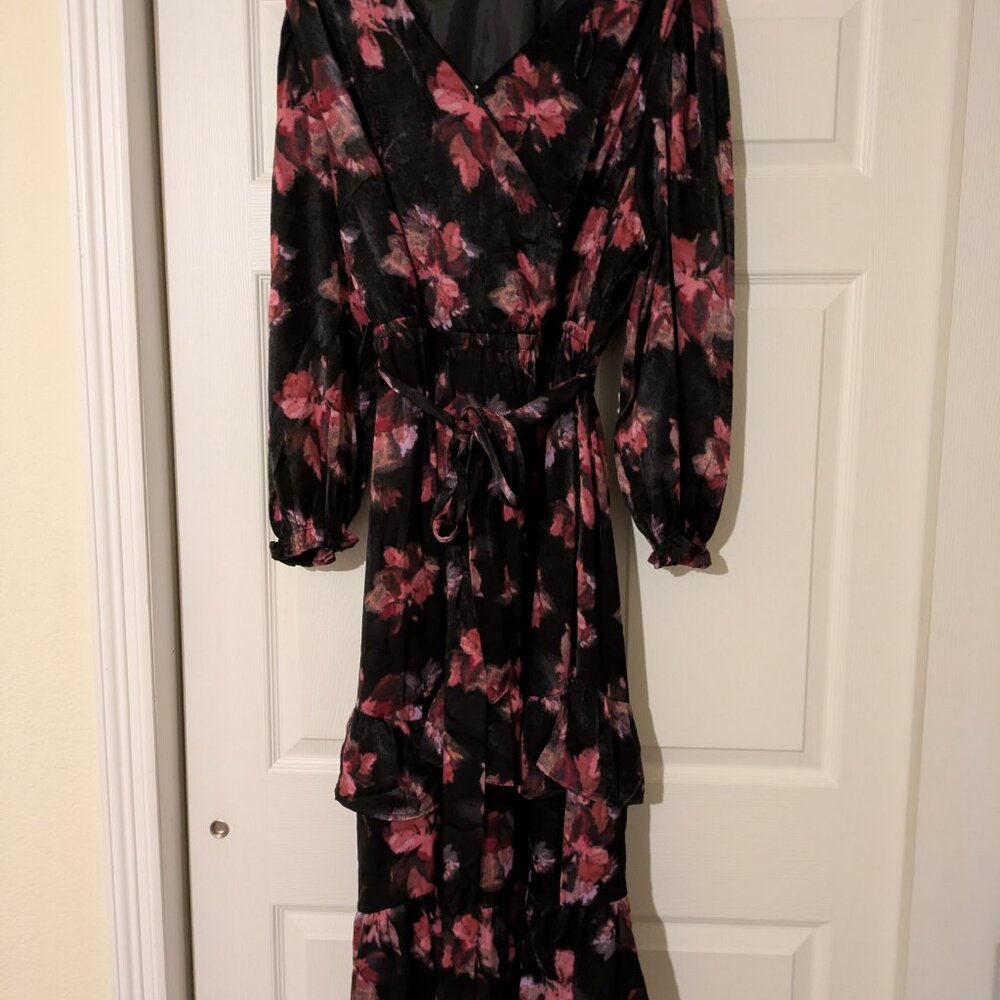 Black Floral Wrap-Style Midi Dress – Pink & Mauve Print with Tie Waist